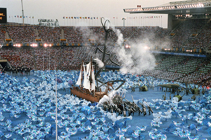 Una de les escenes d“El Mediterrani, mar olímpic”, de la Fura dels Baus, a la cerimònia inaugural dels Jocs.