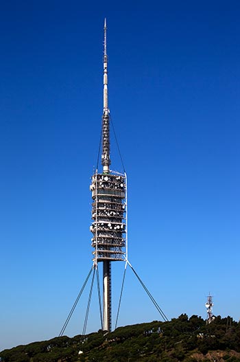 La Torre de Collserola és considerada la gran icona arquitectònica i simbòlica dels jocs.