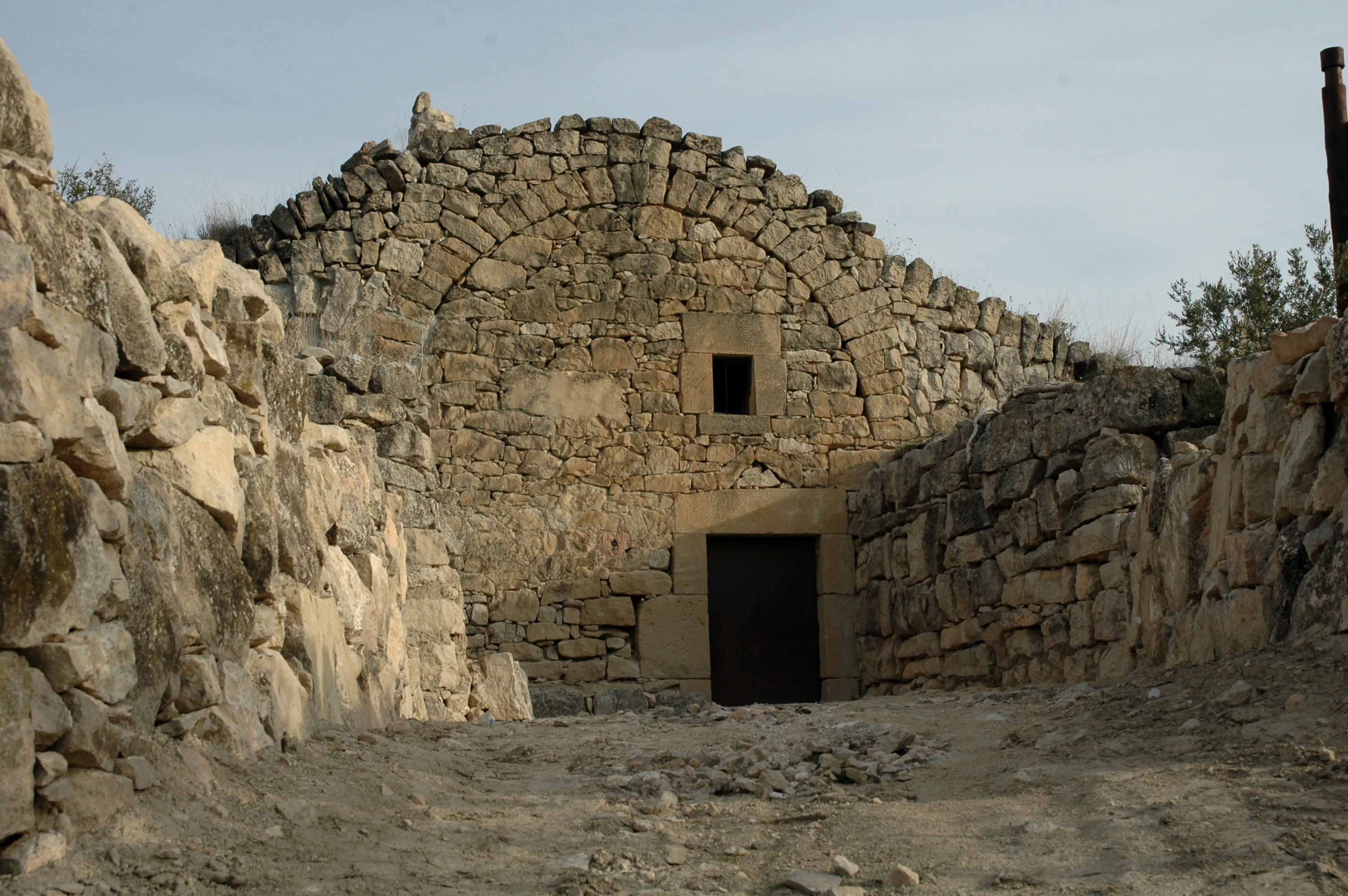 Un exemple de cabana de volta feta amb pedra seca a les Borges Blanques, a la comarca de les Garrigues. APSAT