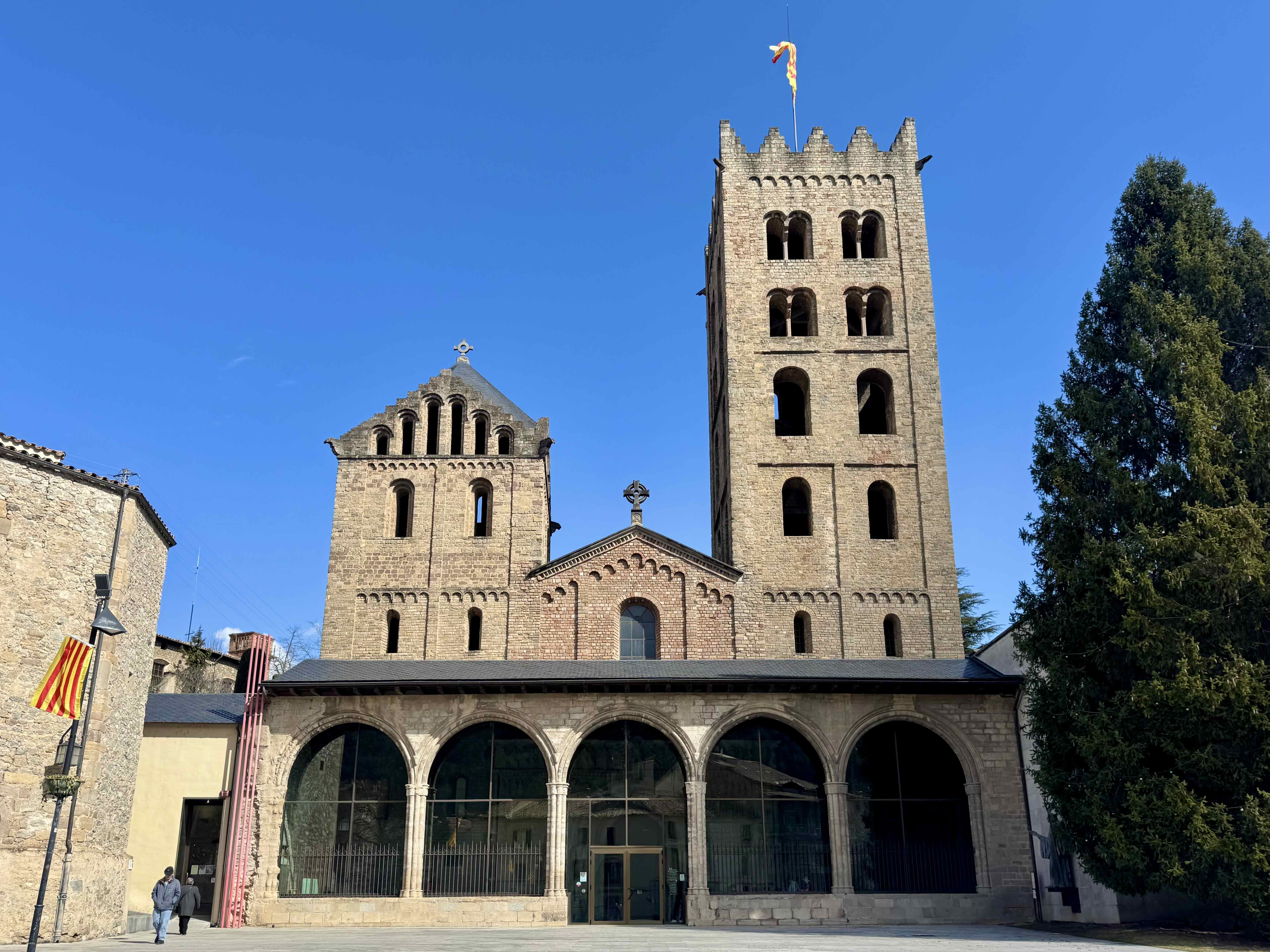 El monestir de Santa Maria de Ripoll és un dels edificis més emblemàtics del romànic català. / A.F.