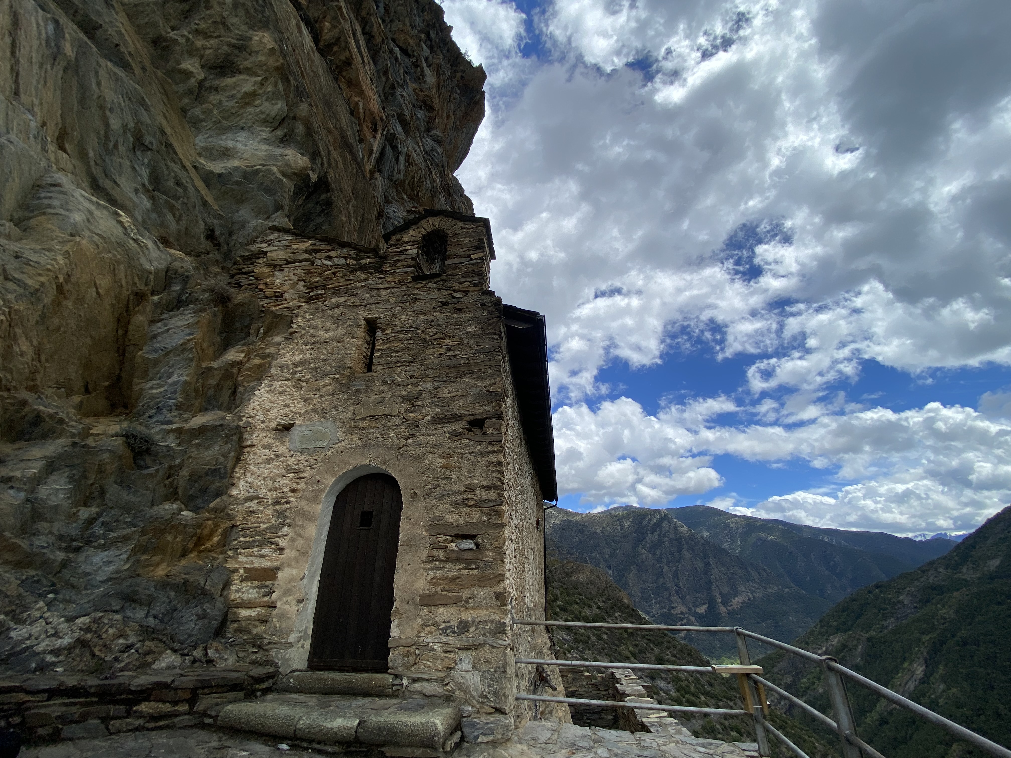 L'ermita de Mare de Déu de la Roca