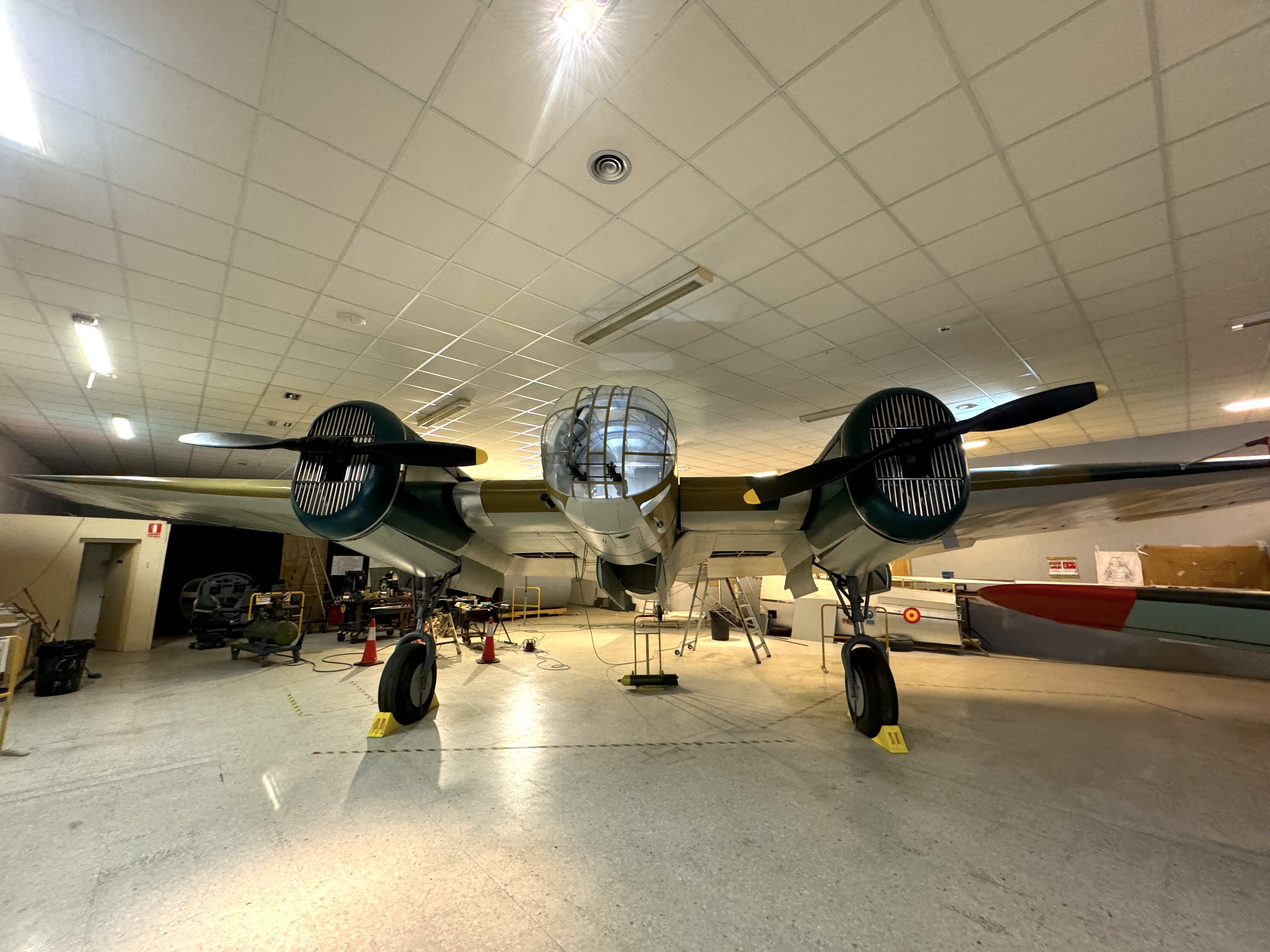 Imatge de la magnífica rèplica del bombarder katiuska que es pot veure al Centre d'Aviació Històrica de la Sénia. / A.F.