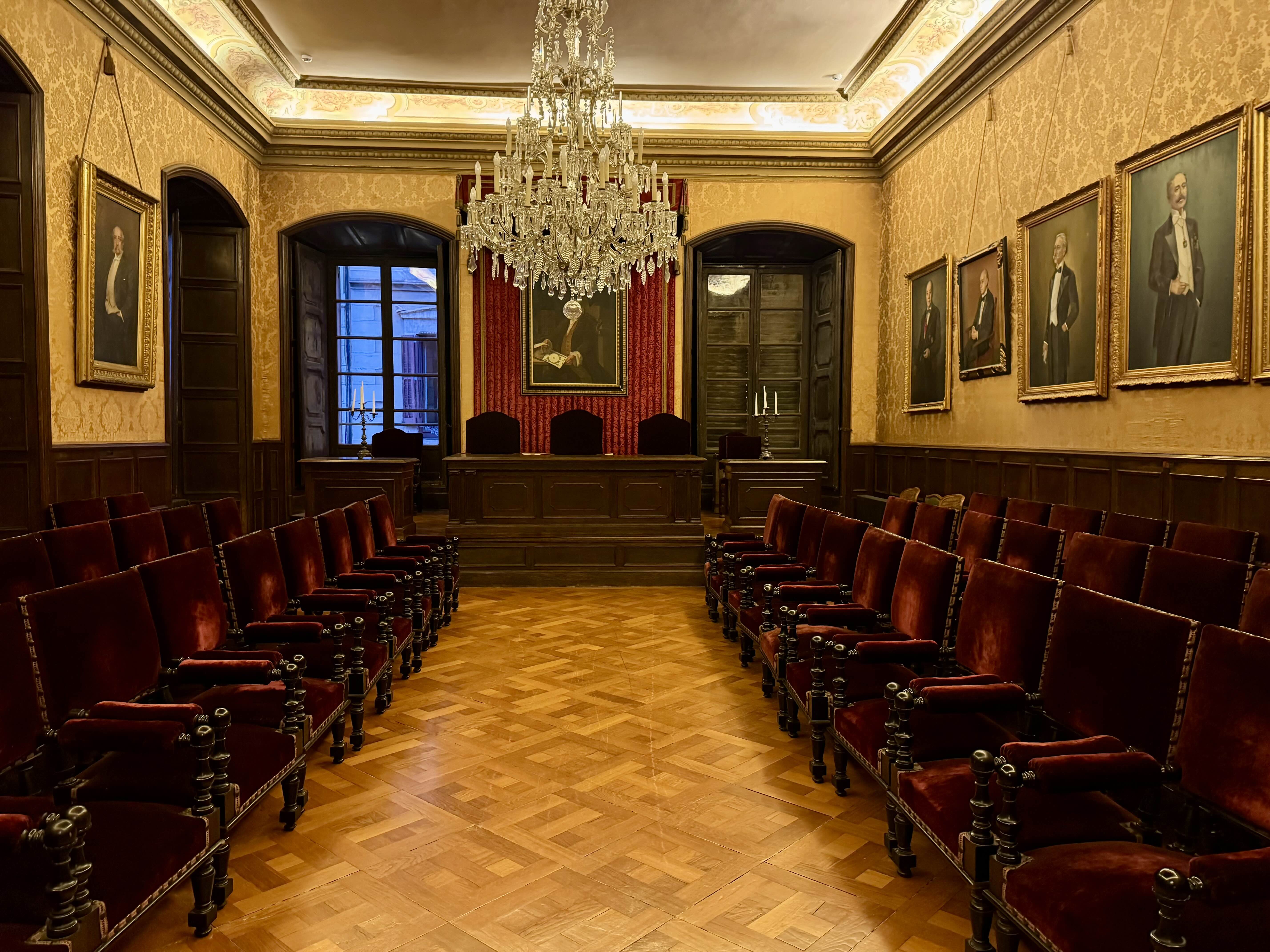 La sala de reunions dels acadèmics numeraris de la RAMC. / A.F.