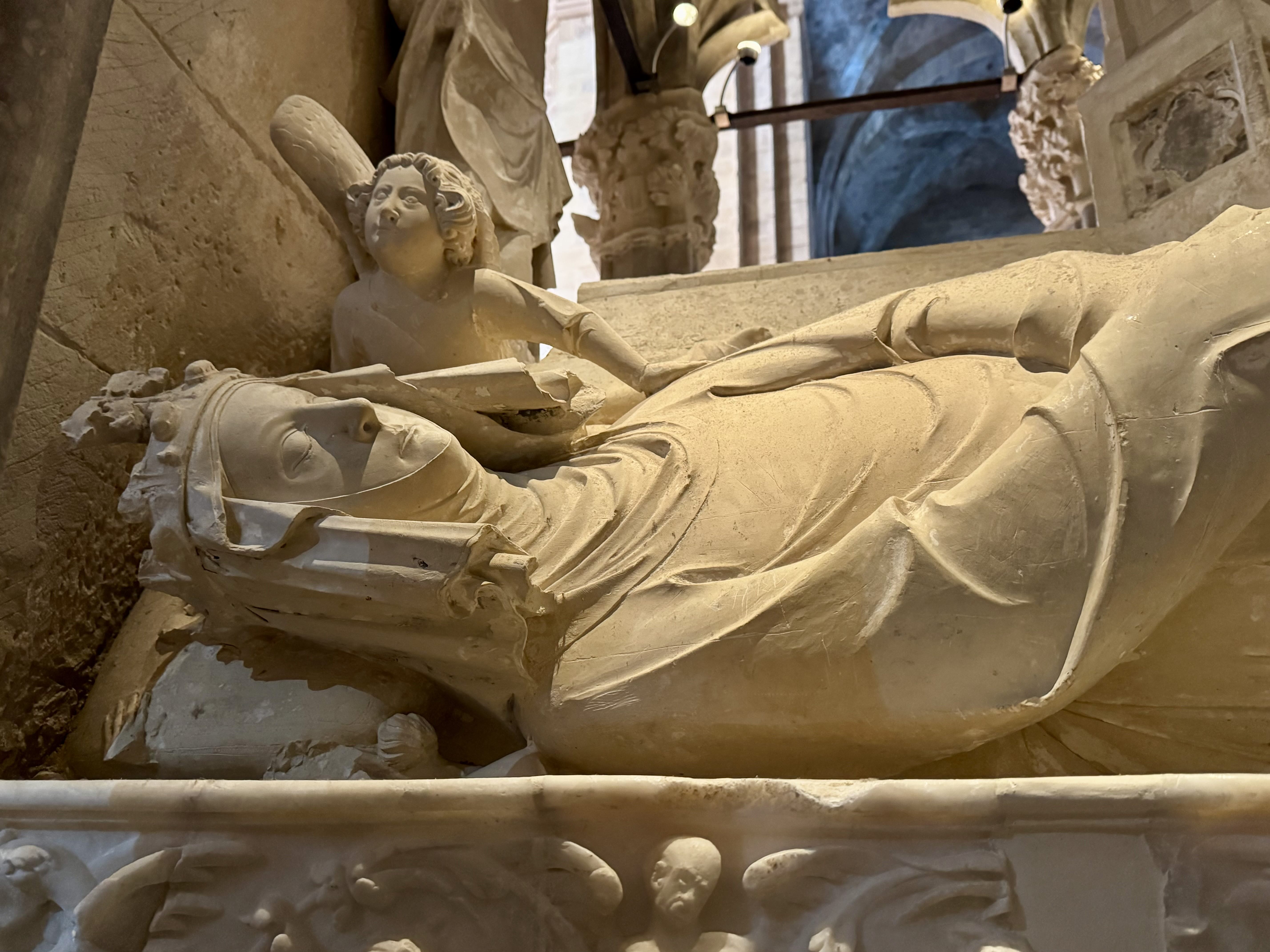 El sepulcre de Blanca d'Anjou es conserva al Reial Monestir de Santes Creus. / A.F.