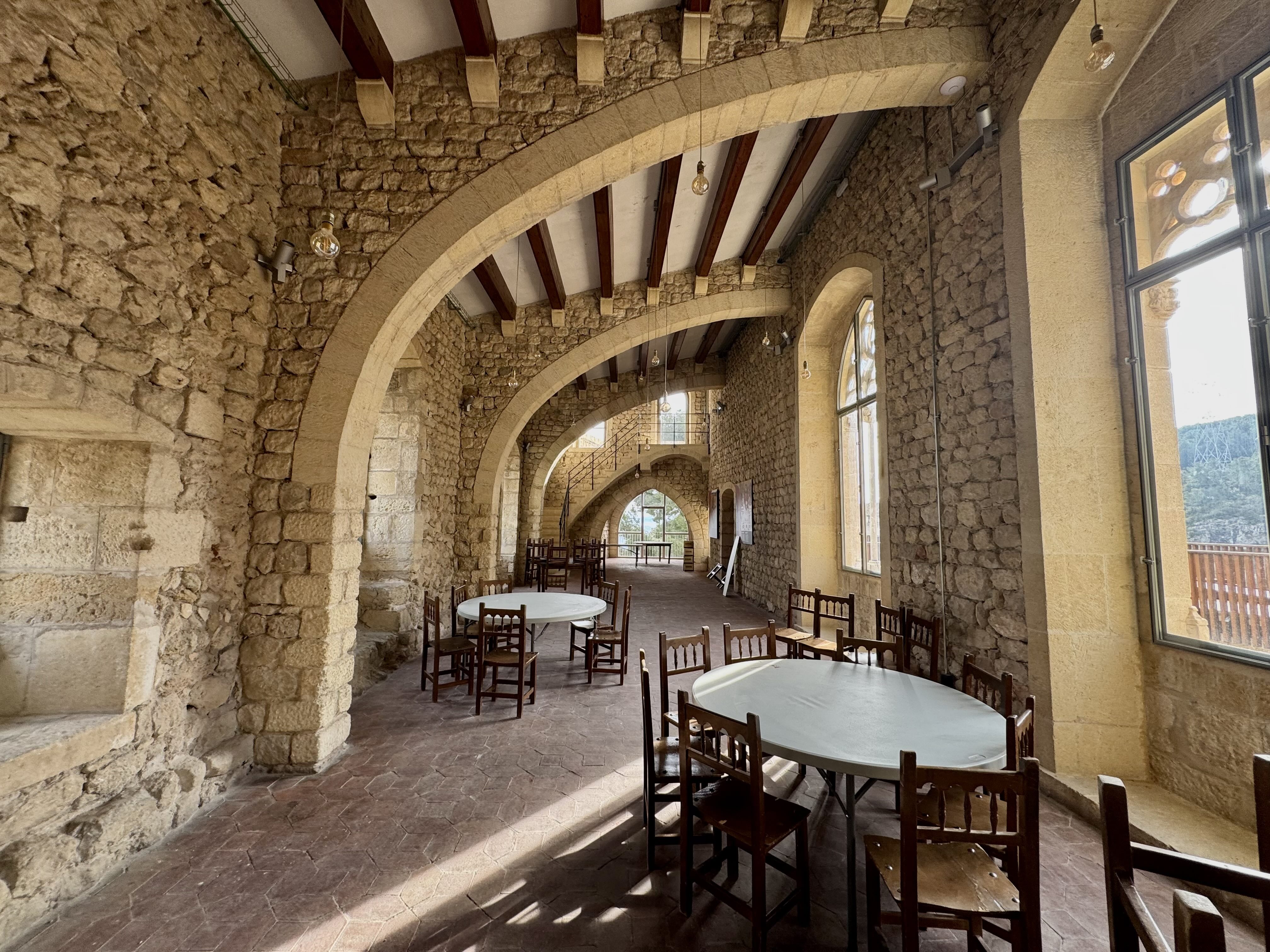 Interior de la Sala de Ponent, a la zona residencial del castell. / A.F.