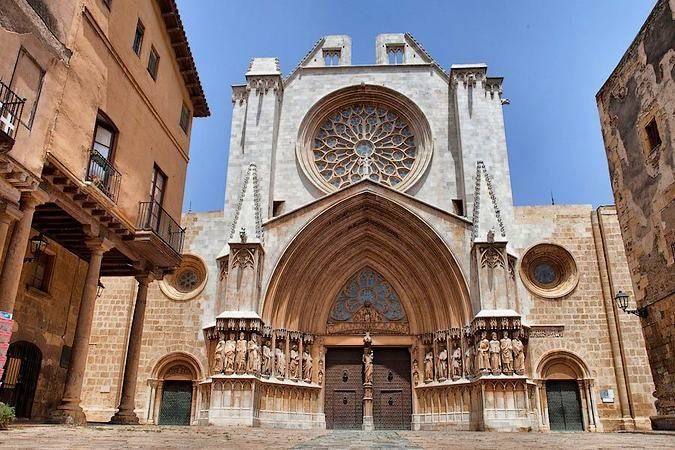 Es creu que l'amplada del temple d'August coincidia amb la de l'actual nau central i part de les laterals de la catedral de Tarragona / PMT TARRAGONA