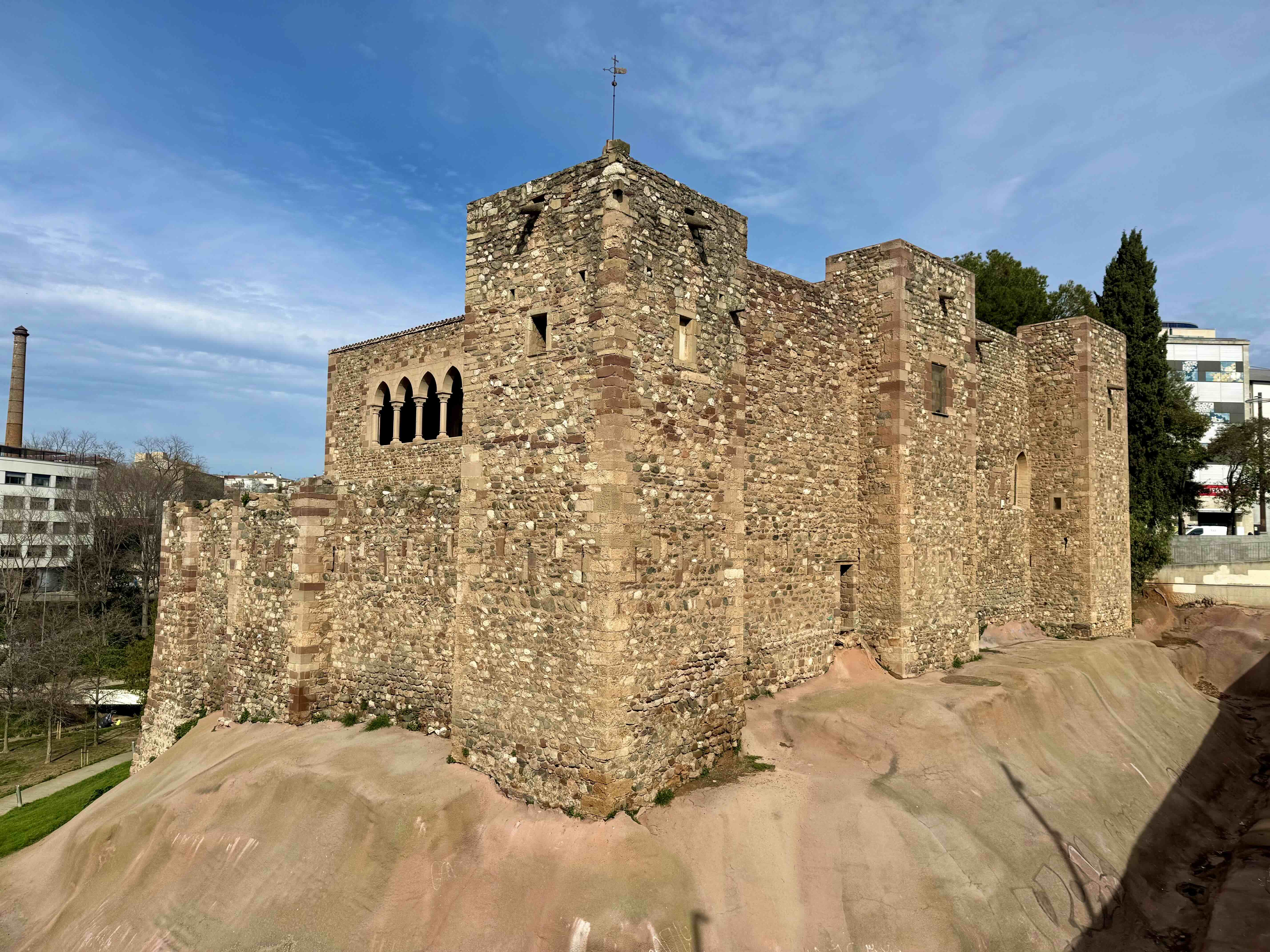 Imatge de l'exterior del castell cartoixa de Vallparadís. / A.F.