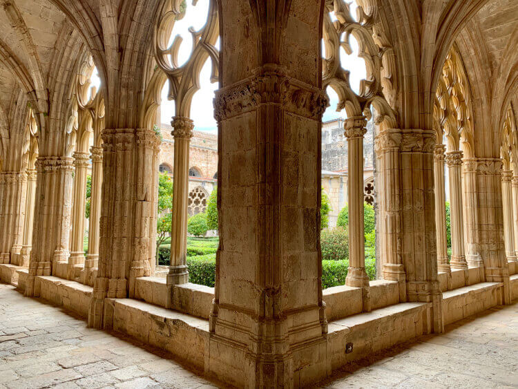 Guillema de Montcada, la invicta amazona de Santes Creus